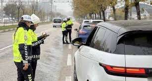 Bayram Yolculuğu Öncesi Bilmeniz Gerekenler: Yeni Hız Sınırı ve Ceza Tutarları 3